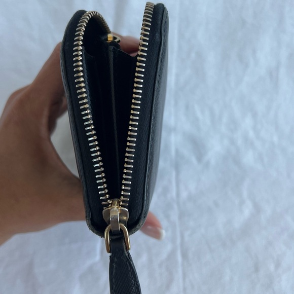 USED Authentic Prada Zip Wallet - Picture 10 of 11
